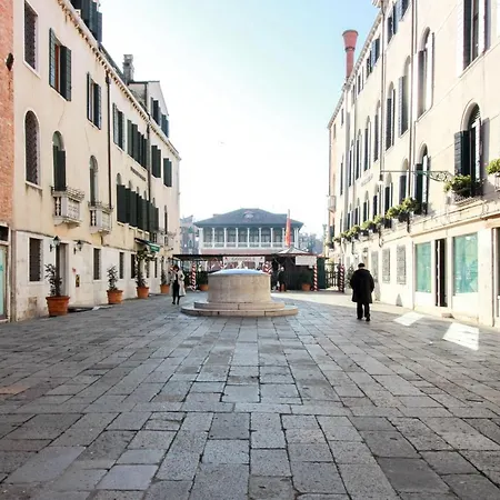 Santi Apostoli *